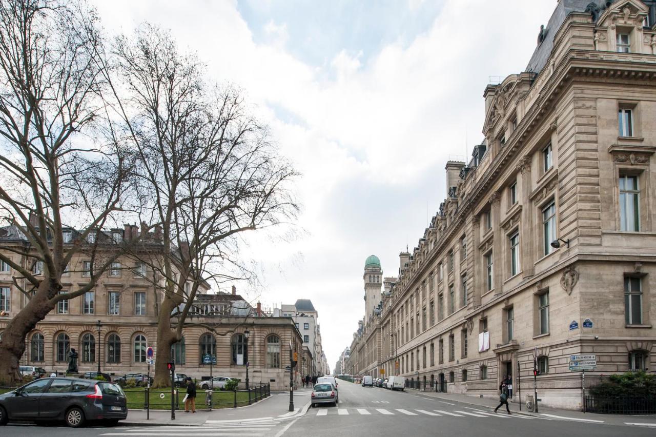 Paris Place Du Pantheon Apartment Exterior photo